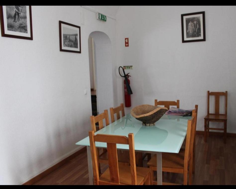 Mont' Sobro Hostel Evora Exterior photo
